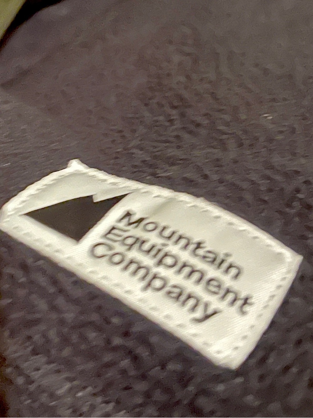 Camping Two-Tone Olive & Black Fleece Jacket MEC-Mountain Equipment Co-op - Picture 14 of 15